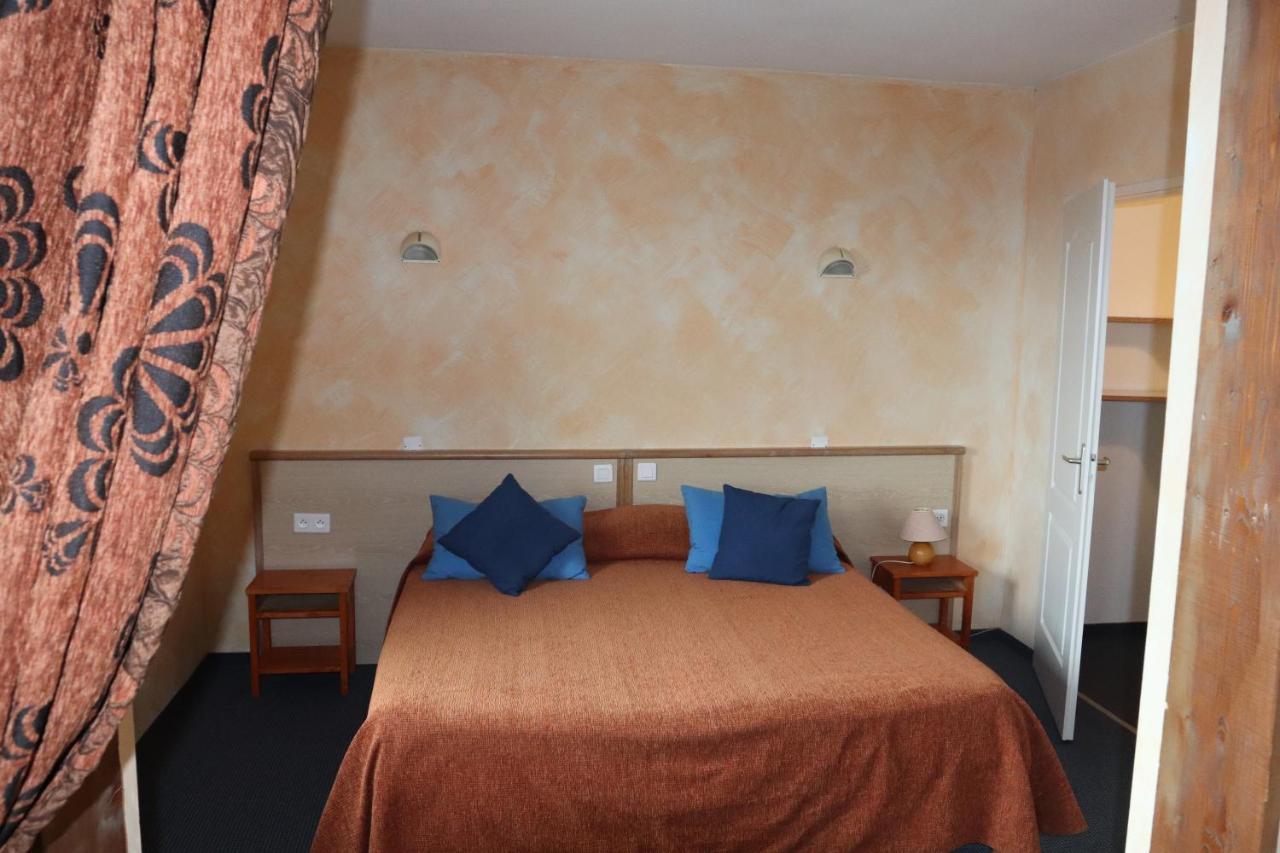 Hotel Saint Jean Montclar  Εξωτερικό φωτογραφία